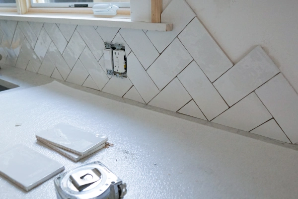 Kitchen Backsplash Installation